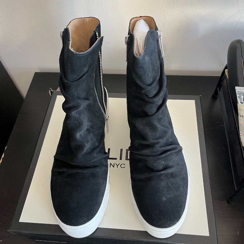 🌟 Brand New J Slide High Top Black Suede Zipper Shoes - Size 8.5 🌟